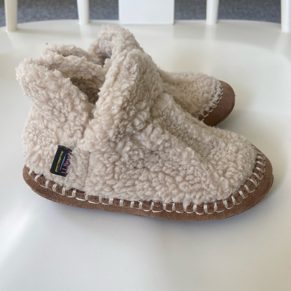 LL Bean Toddler cozy slipper booties size 7-8
